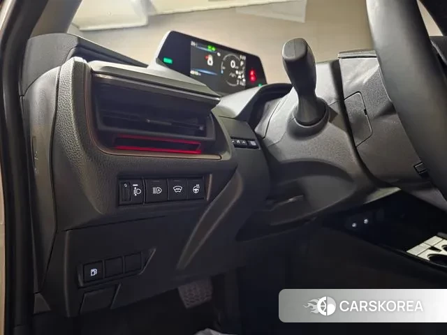 Toyota Prius 5th Generation id 3200918 из Кореи 8