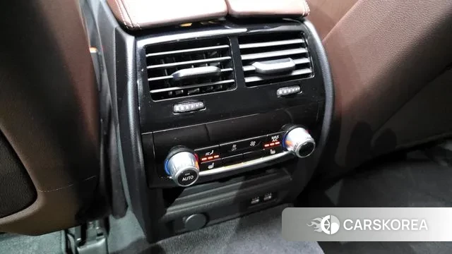 BMW 5 Series (G30) id 3487621 из Кореи 8