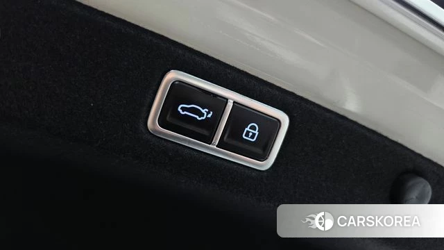 Hyundai Grandeur Hybrid (GN7) id 4934905 из Кореи 8