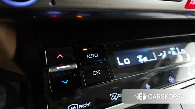 Hyundai Grandeur (GN7) id 4315376 из Кореи 8