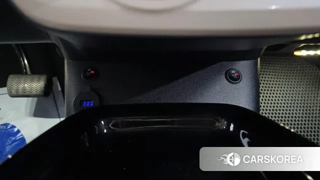 Toyota Prius 4th Generation id 3703915 из Кореи 8