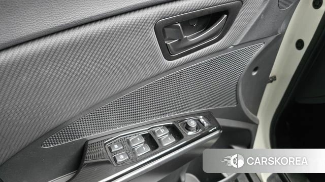Ssangyong The New Tivoli id 4847940 из Кореи 8