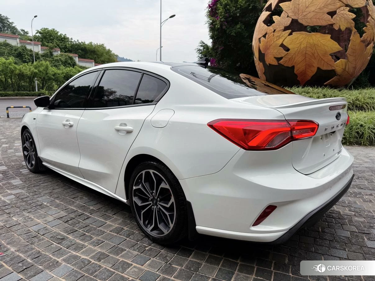 Ford Fox id 4407625 из Китая 8
