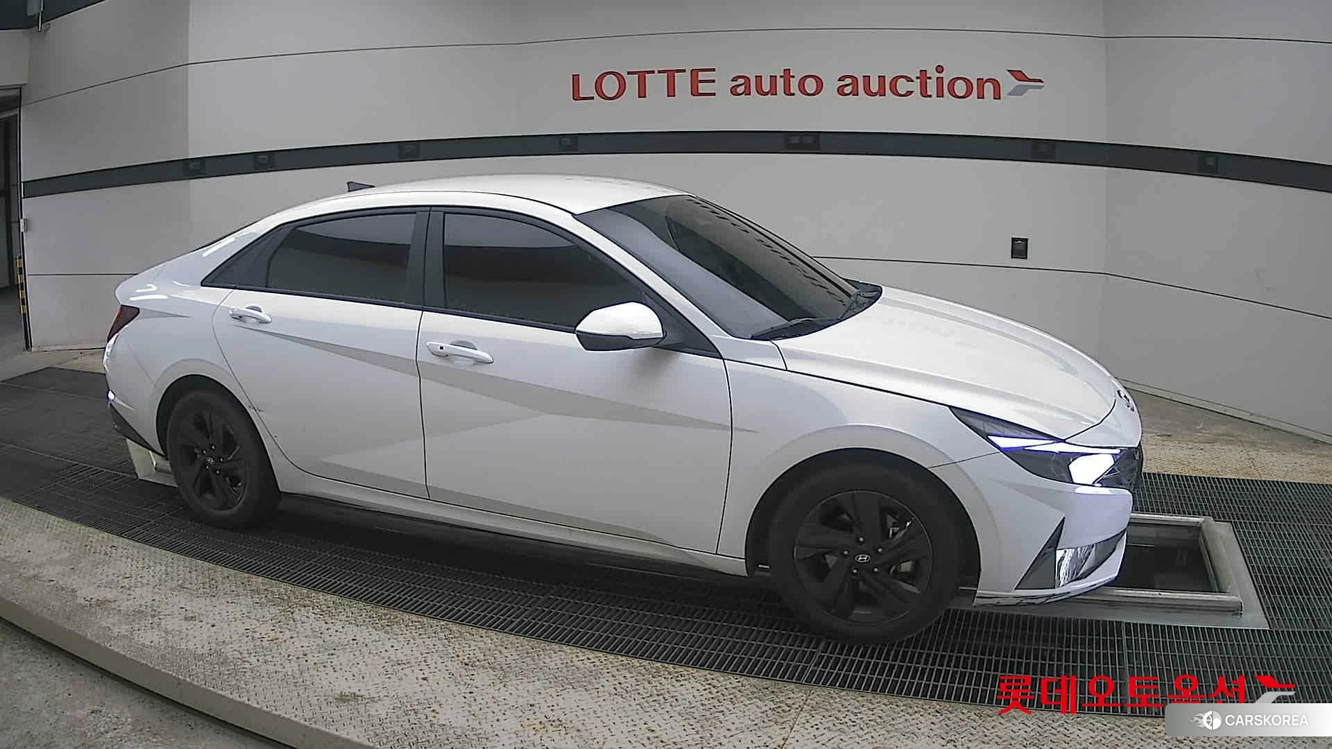 Hyundai Avante id 4289483 из Кореи 8