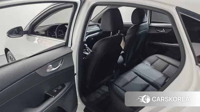 Kia Come New K3 id 3709421 из Кореи 8