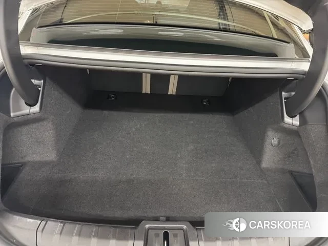 Porsche Taycan id 3231388 из Кореи 8