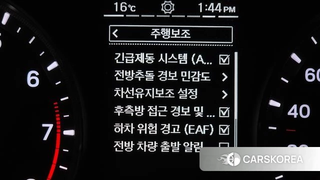 Ssangyong The New Tivoli id 3841449 из Кореи 8