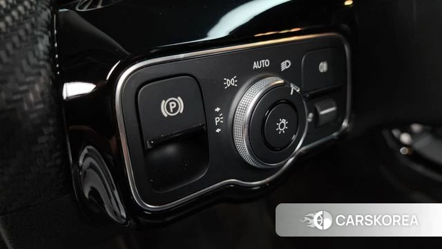 Mercedes-Benz A-Class W177 id 4667388 из Кореи 8