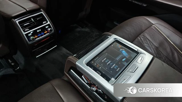 BMW 7 Series (G11) id 3814491 из Кореи 8