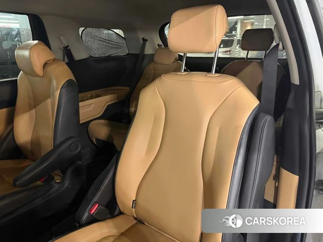 Kia Carnival 4th generation id 4677141 из Кореи 8