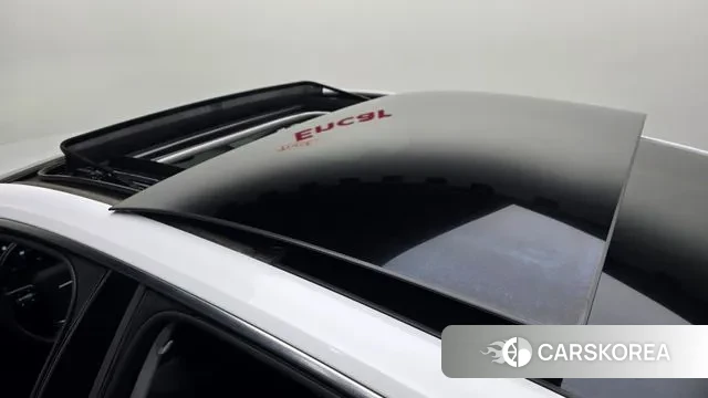 Hyundai Grandeur (GN7) id 3751676 из Кореи 8