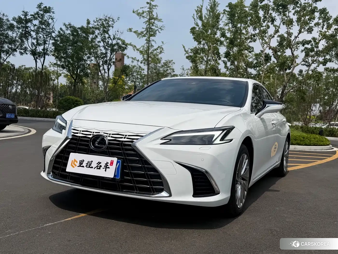 Lexus ES id 4546058 из Китая 8