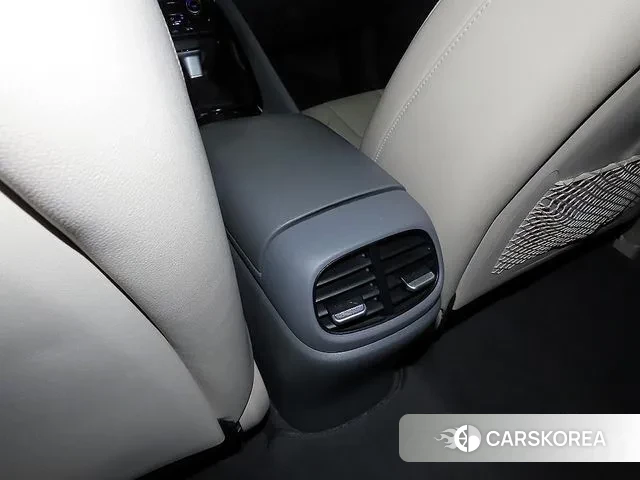 Hyundai Avante (CN7) id 3707582 из Кореи 8