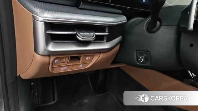 Hyundai Grandeur (GN7) id 3610698 из Кореи 8