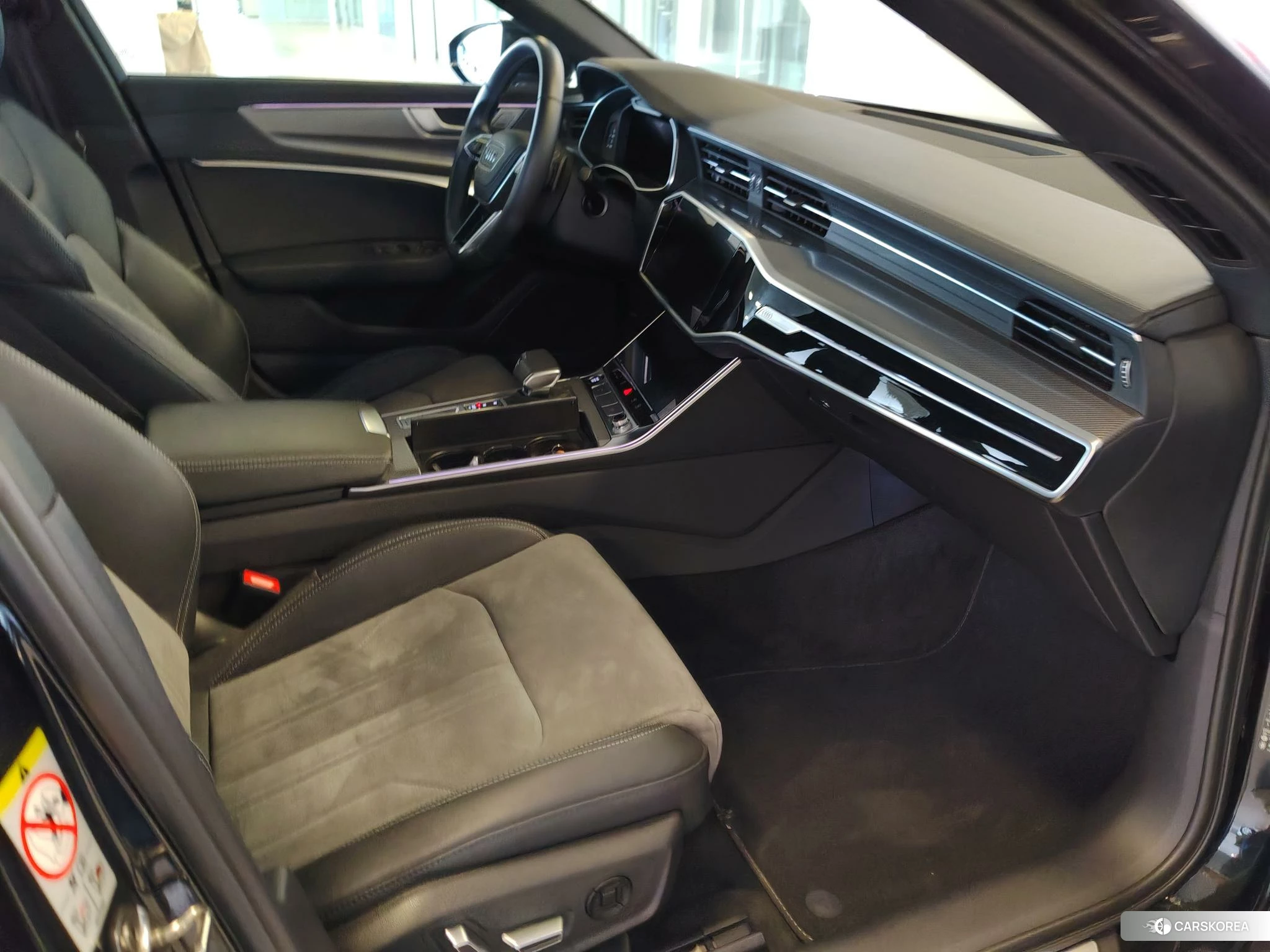 Audi A6L id 4498551 из Китая 8