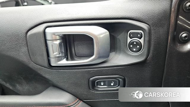 Jeep Wrangler (JL) id 3858682 из Кореи 8