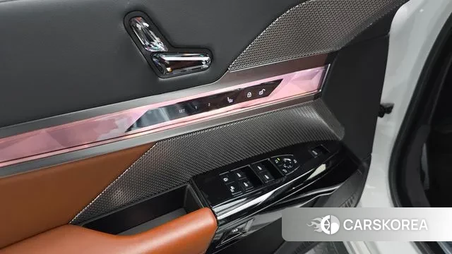 BMW 7 Series (G70) id 3341504 из Кореи 8