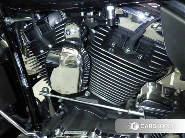 Harley-Davidson Electra Glide FLHTKTC1690 id 3947663 из Японии 8