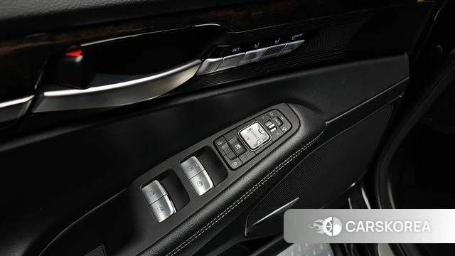 Genesis G90 id 3923970 из Кореи 8