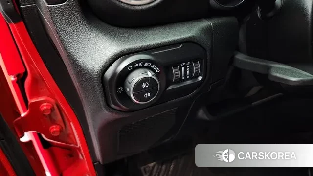 Jeep Wrangler (JL) id 3117047 из Кореи 8