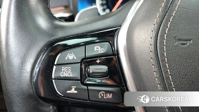 BMW 5 Series (G30) id 3905895 из Кореи 8