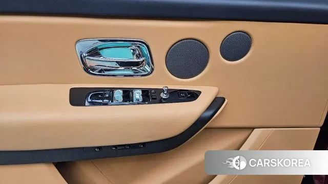 Rolls-Royce Cullinan id 3492304 из Кореи 8