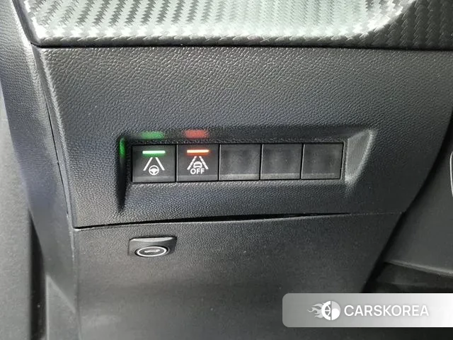 Peugeot e-2008 second generation id 3339123 из Кореи 8