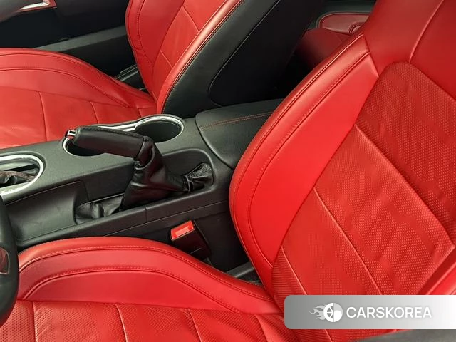 Ford Mustang id 4392328 из Китая 8