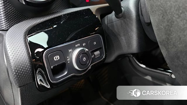 Mercedes-Benz A-Class W177 id 3852508 из Кореи 8