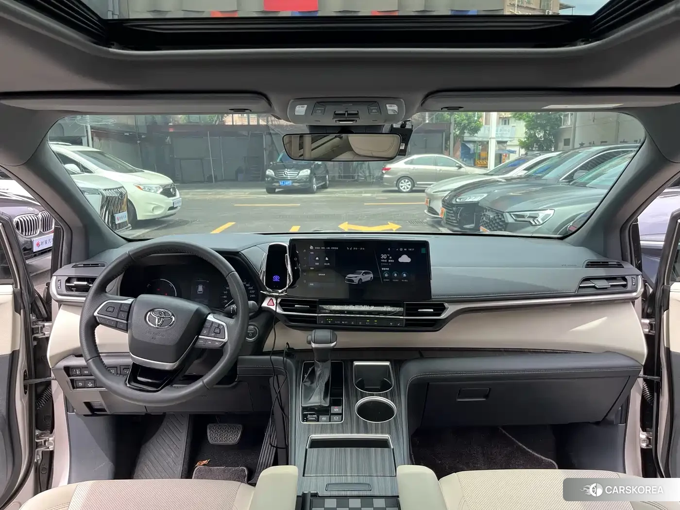 Toyota Sienna id 4547530 из Китая 8