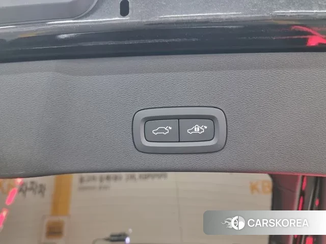 Volvo C40 Richards id 3555328 из Кореи 8