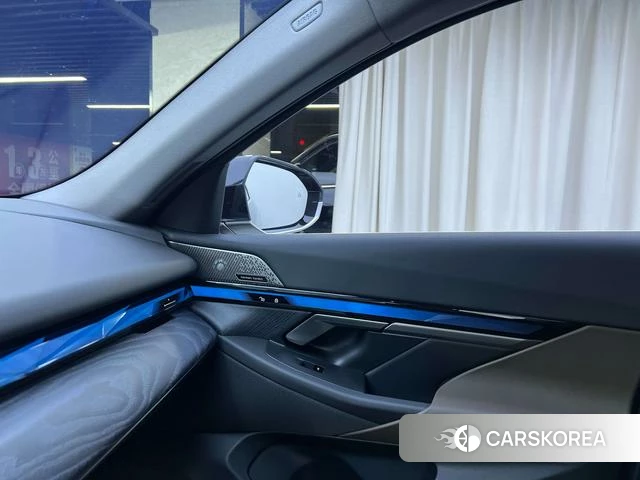 BMW 5 series id 4257261 из Китая 8