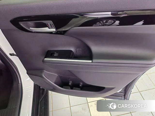 Toyota Highlander id 4314618 из Китая 8