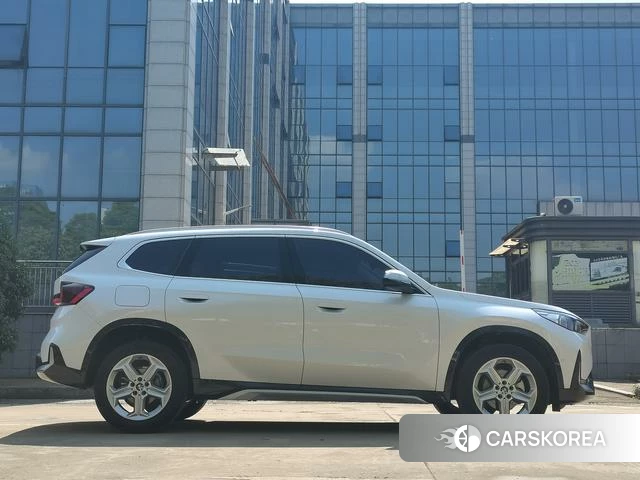 BMW X1 id 4275754 из Китая 8