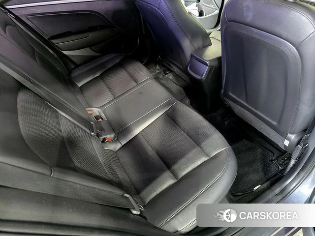Hyundai Avante AD id 4465741 из Кореи 8