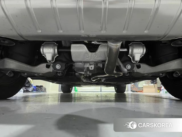 Land Rover Defender (L663) id 3952679 из Кореи 8