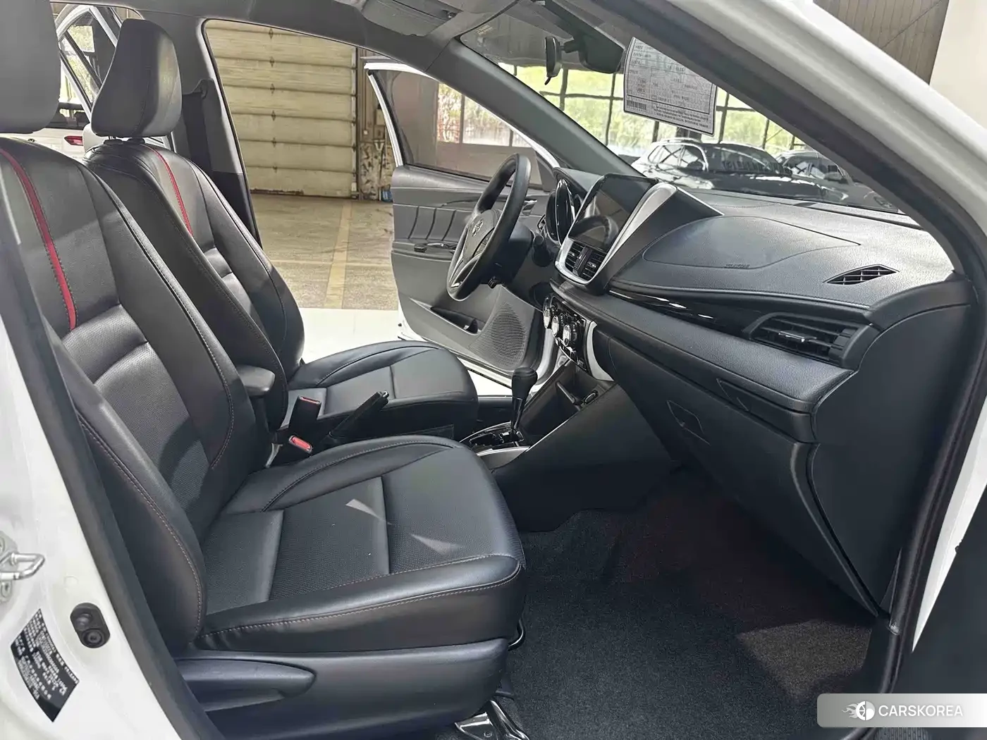 Toyota Yaris L id 4628129 из Китая 8