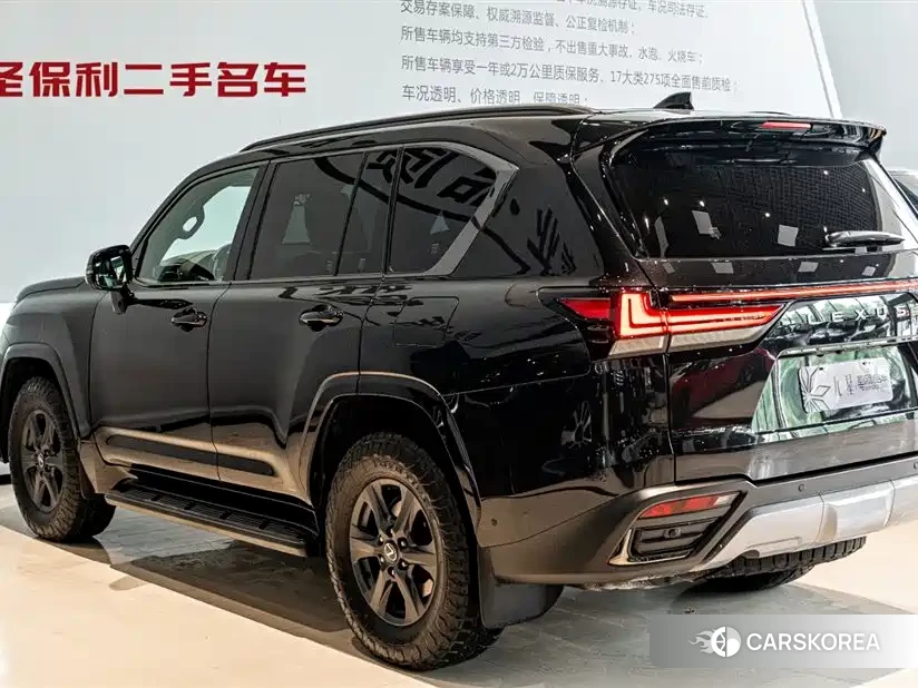 Lexus LX id 4600401 из Китая 8