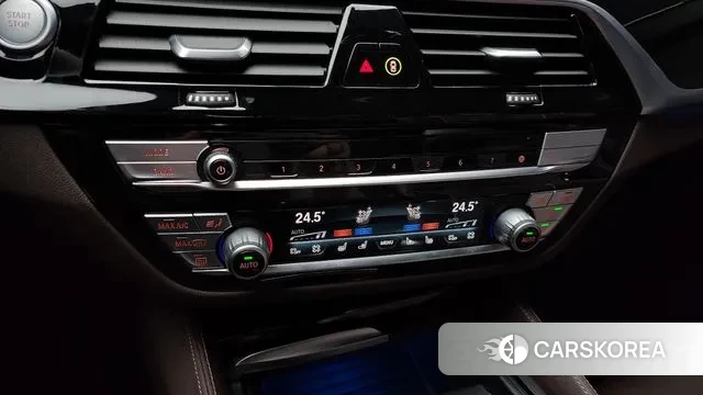 BMW 5 Series (G30) id 3427778 из Кореи 8