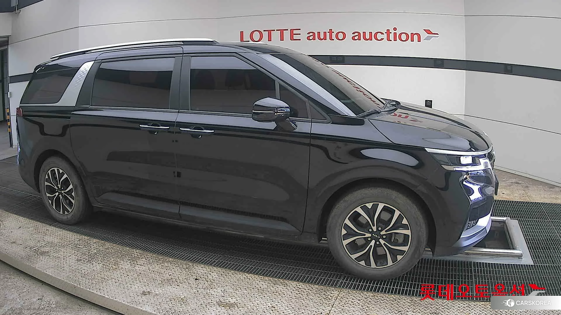 Kia Carnival id 3882155 из Кореи 8