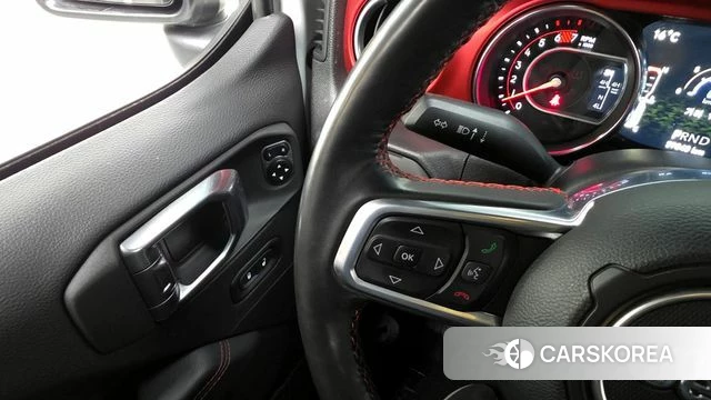 Jeep Wrangler (JL) id 3852444 из Кореи 8