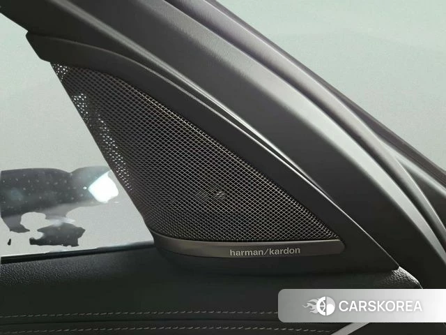 BMW 5 Series (G30) id 4262690 из Кореи 8
