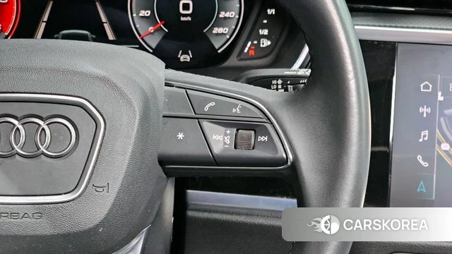 Audi Q3 (F3) id 4302838 из Кореи 8