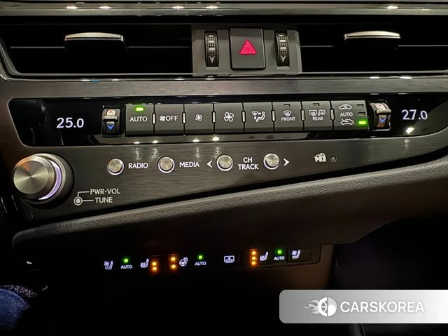 Lexus ES300h 7th generation id 4336916 из Кореи 8