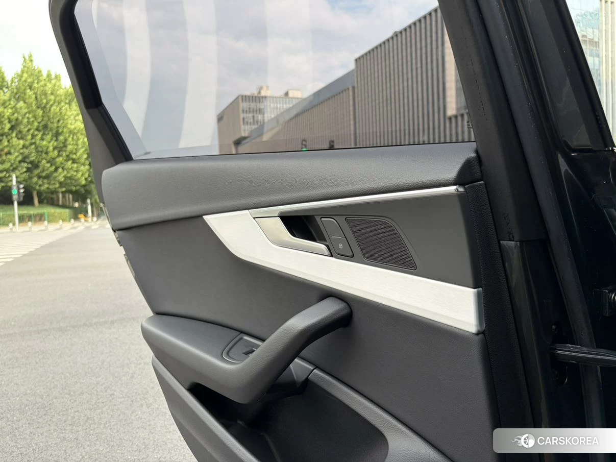 Audi A4L id 4515259 из Китая 8