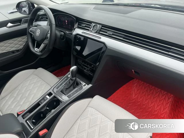 Volkswagen Magotan id 4290498 из Китая 8