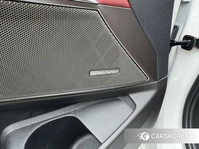 BMW 3 series id 4380377 из Китая 8