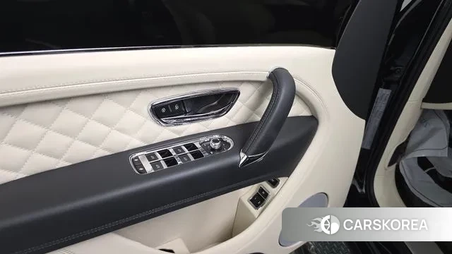 Bentley Bentayga id 3226314 из Кореи 8