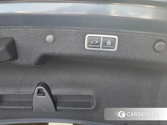 Hyundai Grandeur Hybrid (GN7) id 3041263 из Кореи 8