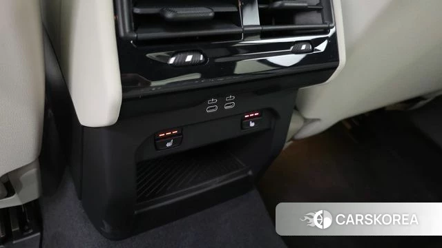 BMW 5 Series (G60) id 3891035 из Кореи 8